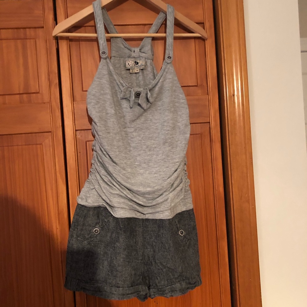 Two tone gray romper